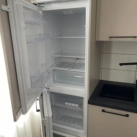 Moderne Und Stilvolle Direkt Am Teich