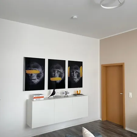 Moderne Und Stilvolle Direkt Am Teich *