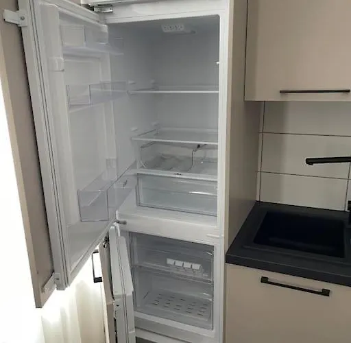 Moderne Und Stilvolle Direkt Am Teich